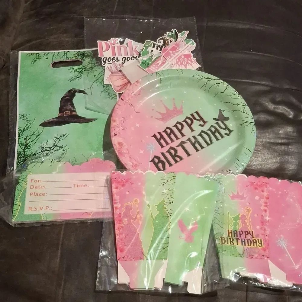 Wicked Theme Party Supplies & Decorations Set